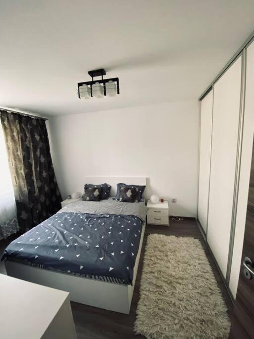 Giroc Apartament 2 Camere Modern Si Confortabil מראה חיצוני תמונה